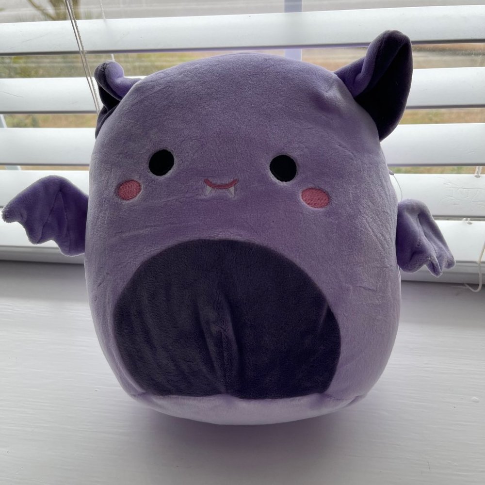 New Squishmallows Purple Vampire Bat Zumirez 8" Hot Topic